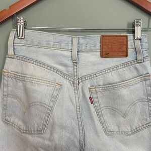 Levi's Women's Straight Leg Jeans in Light Blue